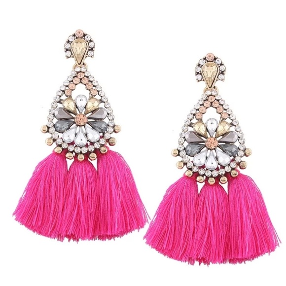 Jewelry - *Sale*Rhinestone Tassel Earrings